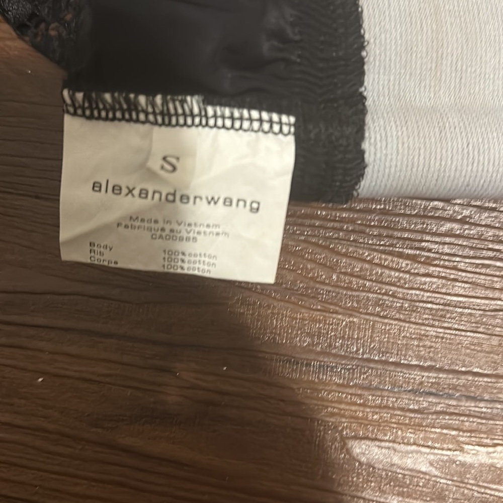 To small - Picture 3 of 4